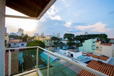 Casa à venda com 314m², 4 quartos e 5 vagas Casa à venda com 314m², 4 quartos e 5 vagasVaranda do quarto 1