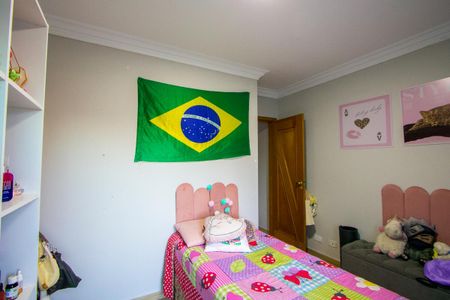 Casa à venda com 314m², 4 quartos e 5 vagas Casa à venda com 314m², 4 quartos e 5 vagasQuarto 2 - Suíte