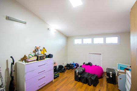 Casa à venda com 314m², 4 quartos e 5 vagas Casa à venda com 314m², 4 quartos e 5 vagasSótão