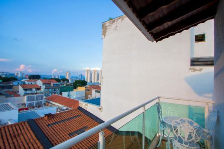 Casa à venda com 314m², 4 quartos e 5 vagas Casa à venda com 314m², 4 quartos e 5 vagasVaranda do quarto 1
