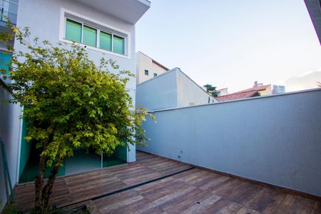 Casa à venda com 314m², 4 quartos e 5 vagas Casa à venda com 314m², 4 quartos e 5 vagasQuintal