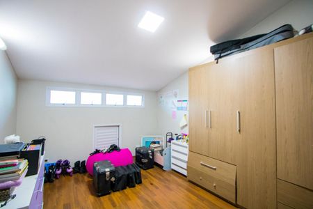 Casa à venda com 314m², 4 quartos e 5 vagas Casa à venda com 314m², 4 quartos e 5 vagasSótão