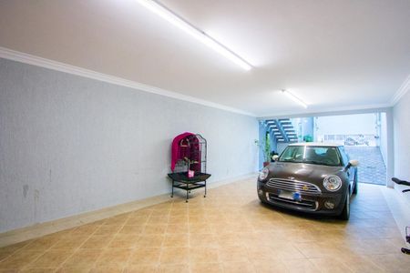 Casa à venda com 314m², 4 quartos e 5 vagas Casa à venda com 314m², 4 quartos e 5 vagasGaragem