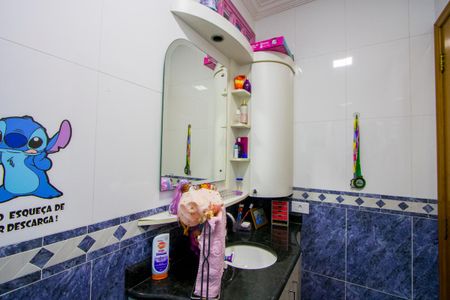 Casa à venda com 314m², 4 quartos e 5 vagas Casa à venda com 314m², 4 quartos e 5 vagasBanheiro do quarto 4