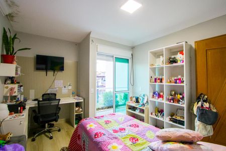 Casa à venda com 314m², 4 quartos e 5 vagas Casa à venda com 314m², 4 quartos e 5 vagasQuarto 2 - Suíte