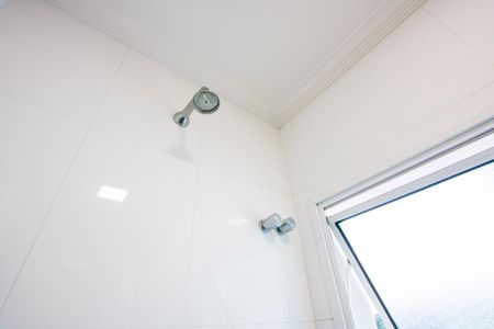 Casa à venda com 314m², 4 quartos e 5 vagas Casa à venda com 314m², 4 quartos e 5 vagasBanheiro do quarto 4