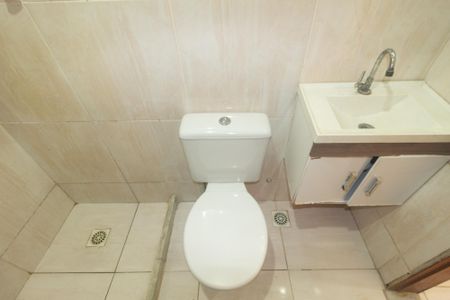 Apartamento para alugar com 53m², 2 quartos e sem vaga Apartamento para alugar com 53m², 2 quartos e sem vagaBanheiro