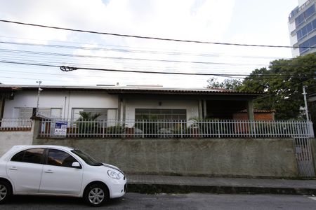 Casa para alugar com 410m², 3 quartos e 1 vagaFachada