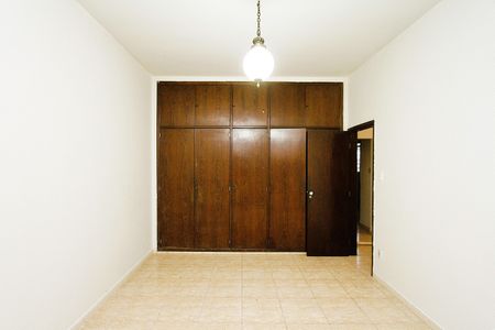 Casa para alugar com 410m², 3 quartos e 1 vagaQuarto 1