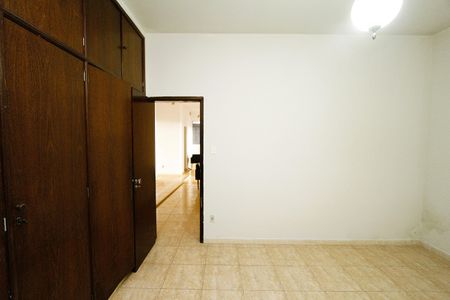 Casa para alugar com 410m², 3 quartos e 1 vagaQuarto 1