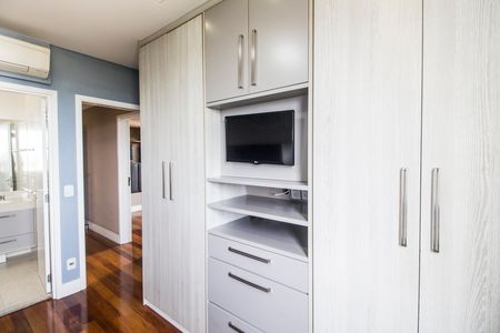 Apartamento para alugar com 116m², 3 quartos e 2 vagas Apartamento para alugar com 116m², 3 quartos e 2 vagasSuíte 2