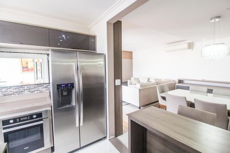 Apartamento para alugar com 116m², 3 quartos e 2 vagas Apartamento para alugar com 116m², 3 quartos e 2 vagasCozinha