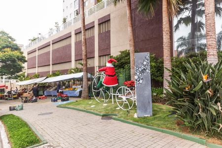 Apartamento para alugar com 116m², 3 quartos e 2 vagas Apartamento para alugar com 116m², 3 quartos e 2 vagasVista da Rua