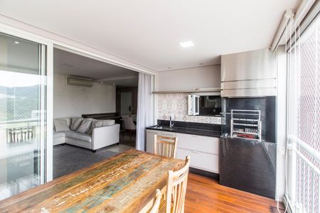 Apartamento para alugar com 116m², 3 quartos e 2 vagas Apartamento para alugar com 116m², 3 quartos e 2 vagasÁrea gourmet