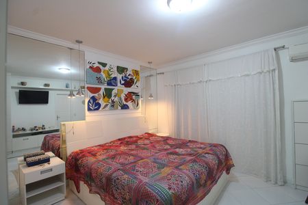 Casa de condomínio à venda com 144m², 3 quartos e 1 vagaSuíte
