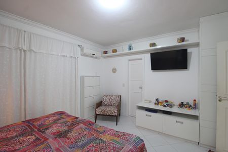 Casa de condomínio à venda com 144m², 3 quartos e 1 vagaSuíte