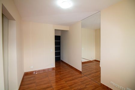 Sala / Sala de Jantar de apartamento para alugar com 2 quartos, 60m² em Aeroporto, São Paulo