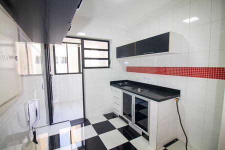 Cozinha de apartamento para alugar com 2 quartos, 60m² em Aeroporto, São Paulo