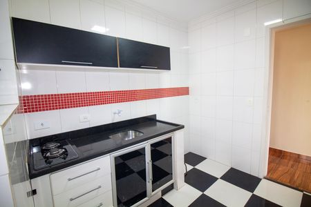 Cozinha de apartamento para alugar com 2 quartos, 60m² em Aeroporto, São Paulo
