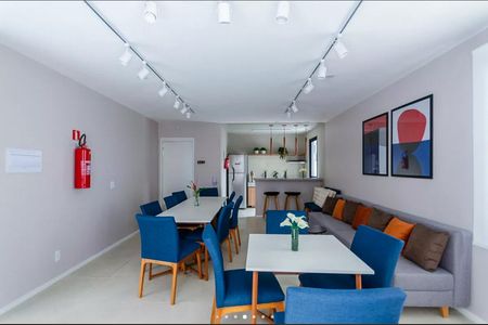 Apartamento para alugar com 34m², 2 quartos e sem vaga