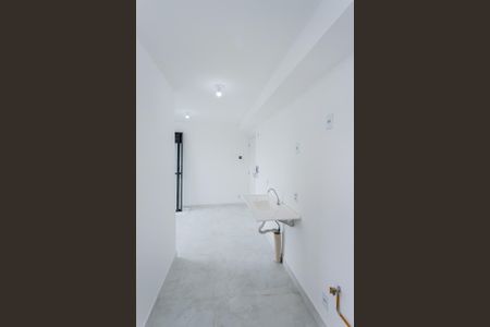 Sala, cozinha e área de serviço de apartamento para alugar com 2 quartos, 34m² em Moinho Velho, São Paulo