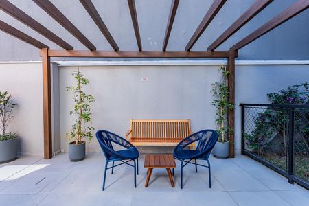Apartamento à venda com 34m², 2 quartos e sem vagaÁrea comum