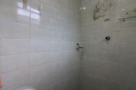 banheiro externo de casa à venda com 2 quartos, 120m² em Vila Ponte Rasa, São Paulo