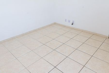 Sala de apartamento para alugar com 2 quartos, 44m² em Cosmos, Rio de Janeiro
