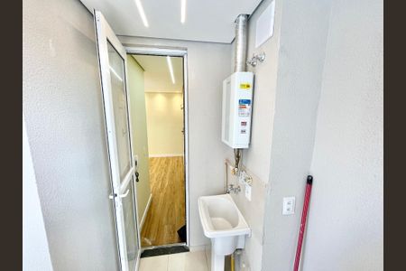Apartamento para alugar com 58m², 3 quartos e 1 vagaÁrea de Serviço