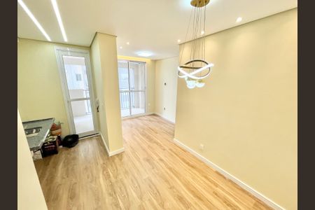 Sala/Cozinha de apartamento para alugar com 3 quartos, 58m² em Limão, São Paulo