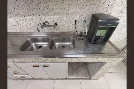 Apartamento à venda com 220m², 4 quartos e 2 vagas