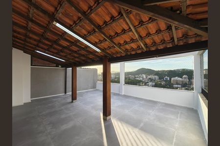 Apartamento à venda com 220m², 4 quartos e 2 vagas