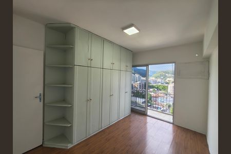 Apartamento à venda com 220m², 4 quartos e 2 vagas