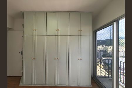 Apartamento à venda com 220m², 4 quartos e 2 vagas