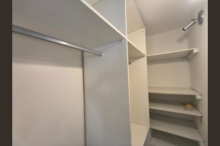 Apartamento à venda com 220m², 4 quartos e 2 vagas