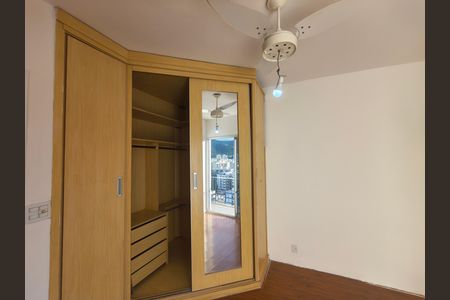 Apartamento à venda com 220m², 4 quartos e 2 vagas