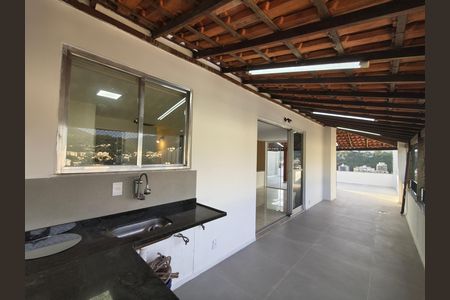 Apartamento à venda com 220m², 4 quartos e 2 vagas