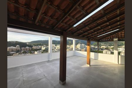 Apartamento à venda com 220m², 4 quartos e 2 vagas