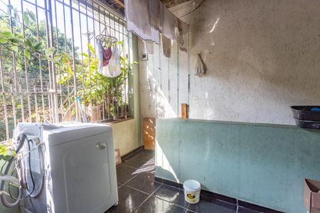Casa para alugar com 30m², 2 quartos e 1 vagaÁrea de serviço 