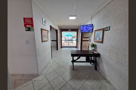 Fachada e portaria de apartamento para alugar com 2 quartos, 80m² em Vila Tupi, Praia Grande