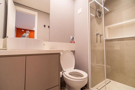 Studio para alugar com 40m², 1 quarto e 1 vaga Studio para alugar com 40m², 1 quarto e 1 vagaBanheiro