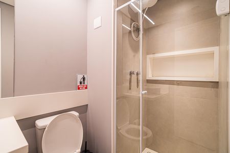 Studio para alugar com 40m², 1 quarto e 1 vaga Studio para alugar com 40m², 1 quarto e 1 vagaBanheiro