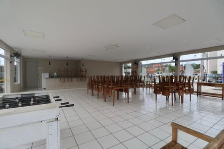 Apartamento para alugar com 46m², 2 quartos e 1 vaga Apartamento para alugar com 46m², 2 quartos e 1 vagaÁrea comum - Salão de festas