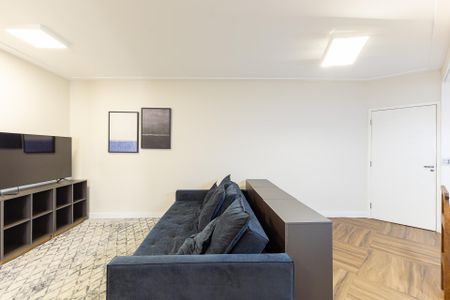 Sala de apartamento para alugar com 3 quartos, 76m² em Vila Olímpia, São Paulo