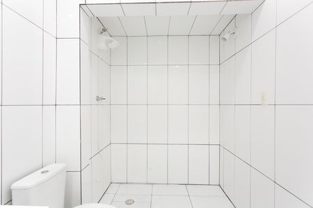 Casa à venda com 69m², 2 quartos e 2 vagasBanheiro 2