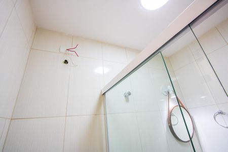 Apartamento à venda com 75m², 2 quartos e 2 vagas Apartamento à venda com 75m², 2 quartos e 2 vagasBanheiro social