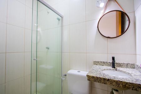 Apartamento à venda com 75m², 2 quartos e 2 vagas Apartamento à venda com 75m², 2 quartos e 2 vagasBanheiro do quarto 1