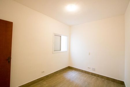 Apartamento à venda com 75m², 2 quartos e 2 vagas Apartamento à venda com 75m², 2 quartos e 2 vagasQuarto 2