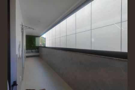 Apartamento para alugar com 91m², 3 quartos e 2 vagas Apartamento para alugar com 91m², 3 quartos e 2 vagasVaranda