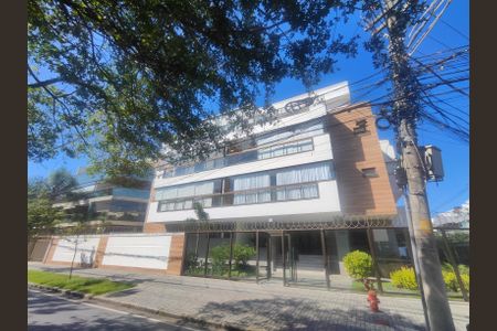 Apartamento para alugar com 91m², 3 quartos e 2 vagas Apartamento para alugar com 91m², 3 quartos e 2 vagasFachada